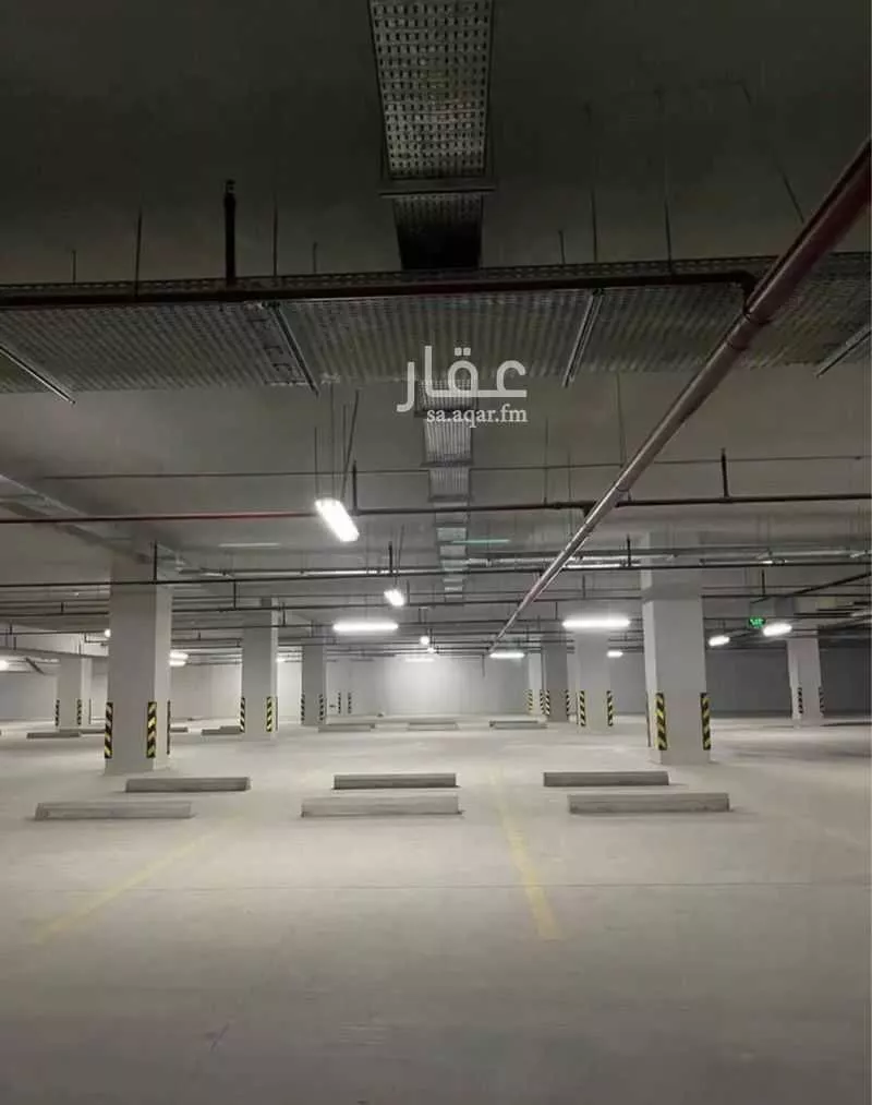 مكتب 1500 م² في الدريهمية 7