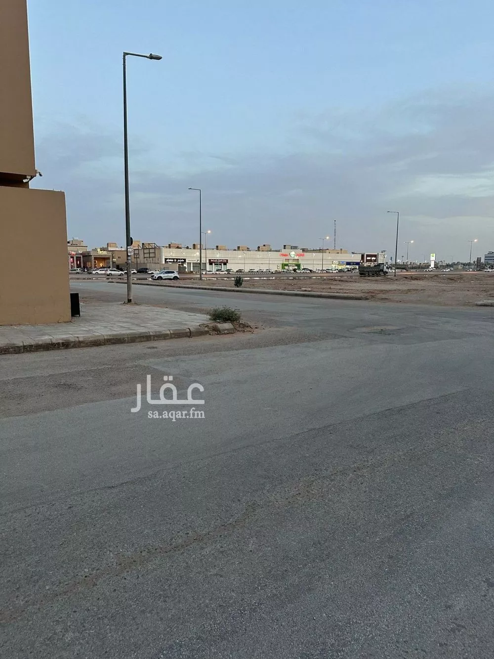 1100 sqm land in Al Janadriyah 2