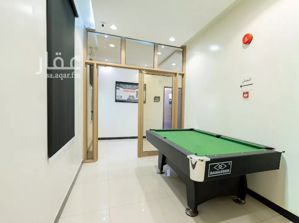 884 sqm office in Al Aridh 2