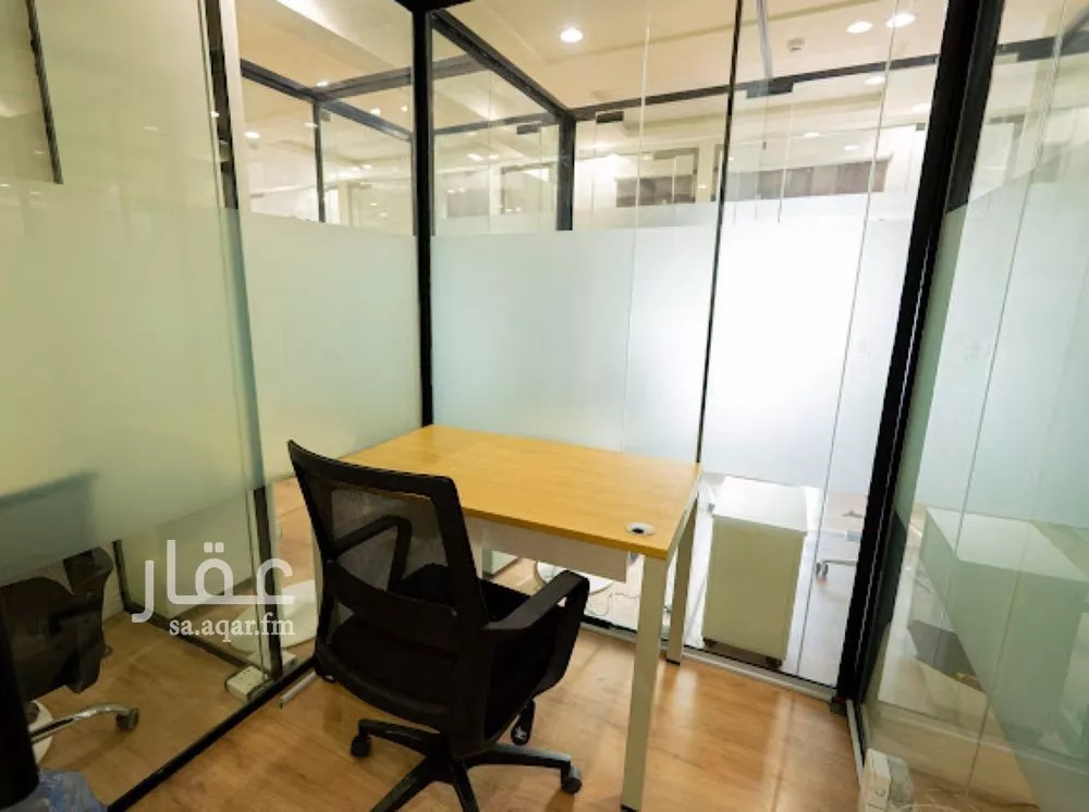 884 sqm office in Al Aridh 3