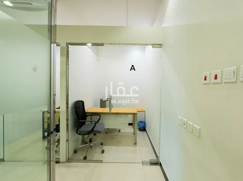 884 sqm office in Al Aridh 5