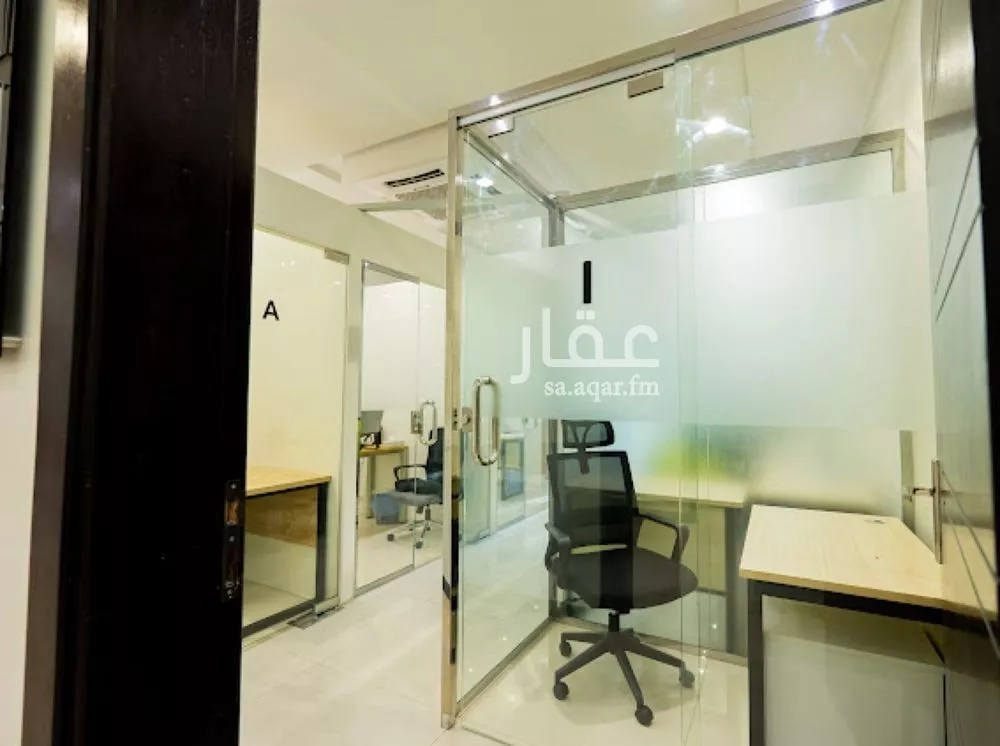 884 sqm office in Al Aridh 6