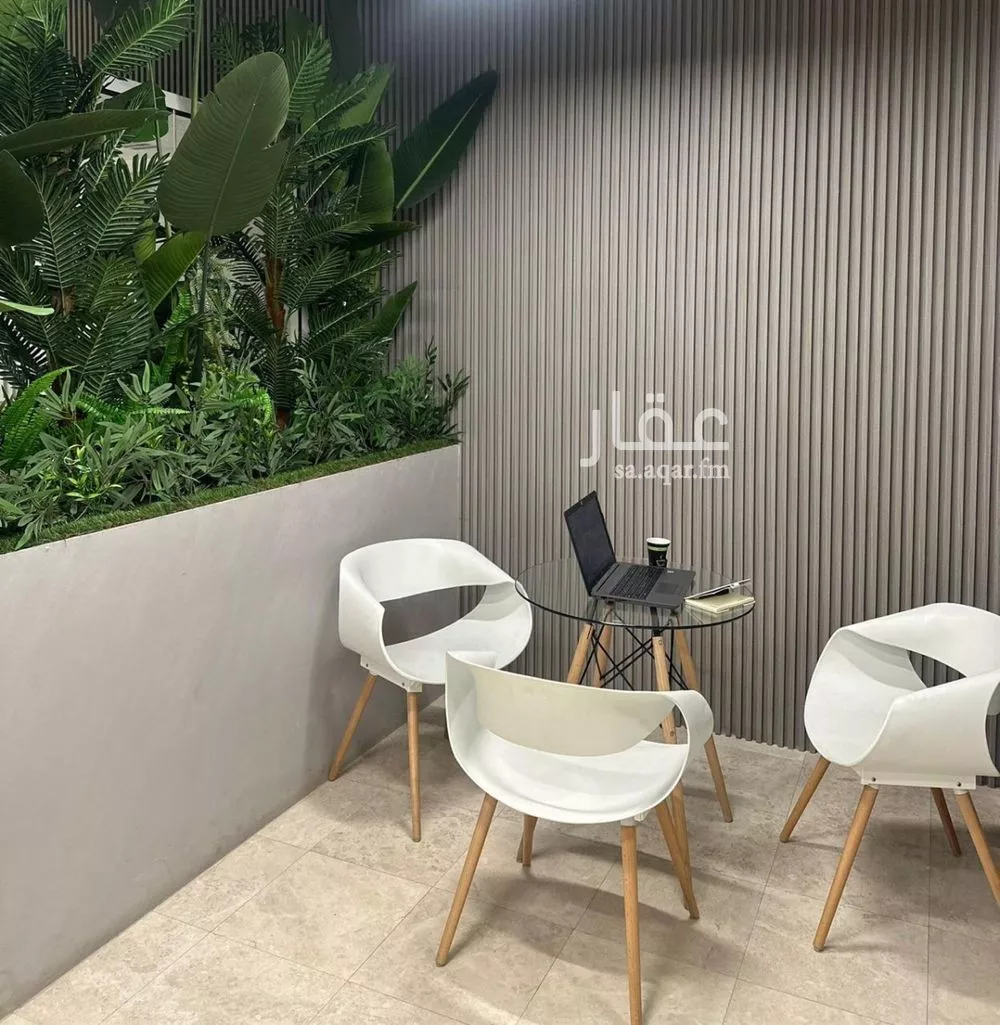 9000 sqm office in As Suwaidi 12
