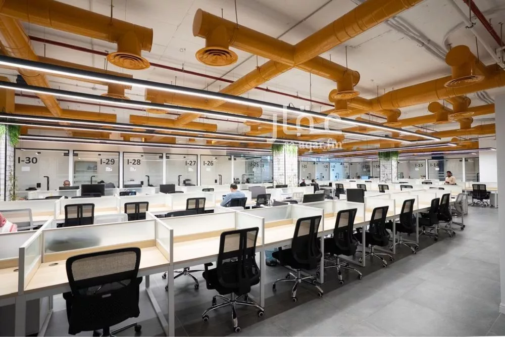 9000 sqm office in As Suwaidi 2