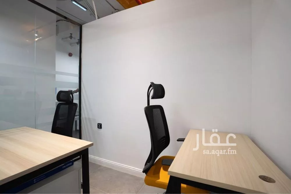 9000 sqm office in As Suwaidi 9