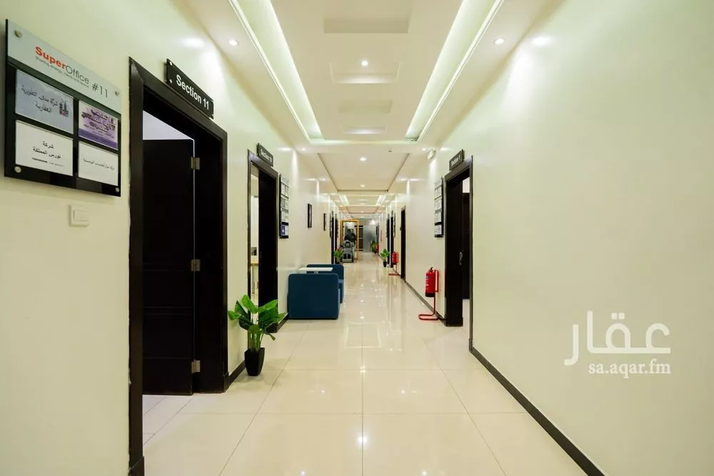 884 sqm office in Al Aridh 5