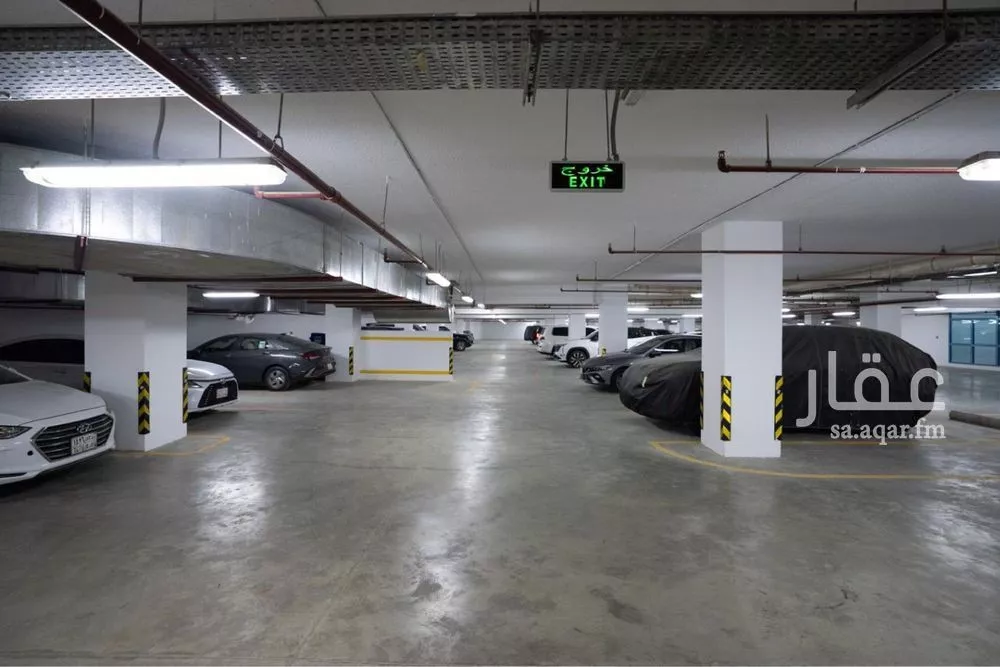 9000 sqm office in As Suwaidi 11