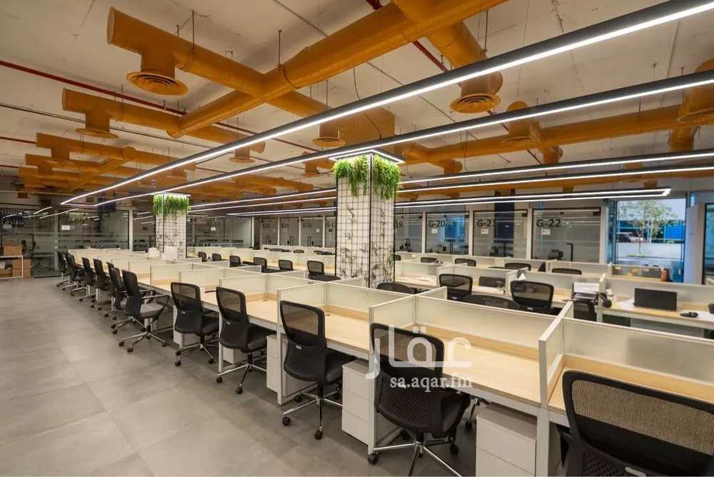 9000 sqm office in As Suwaidi 4