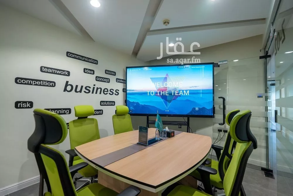 9000 sqm office in As Suwaidi 10