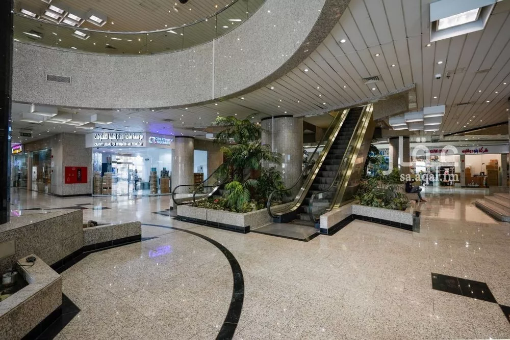 6 bedroom office in Al Olaya, Riyadh 4