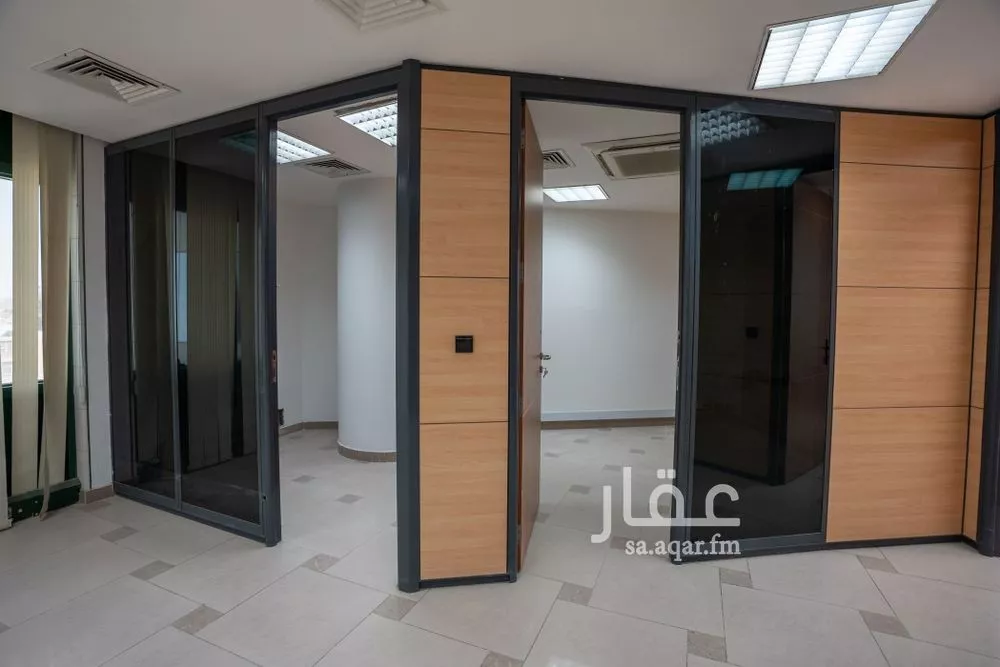 6 bedroom office in Al Olaya, Riyadh 9