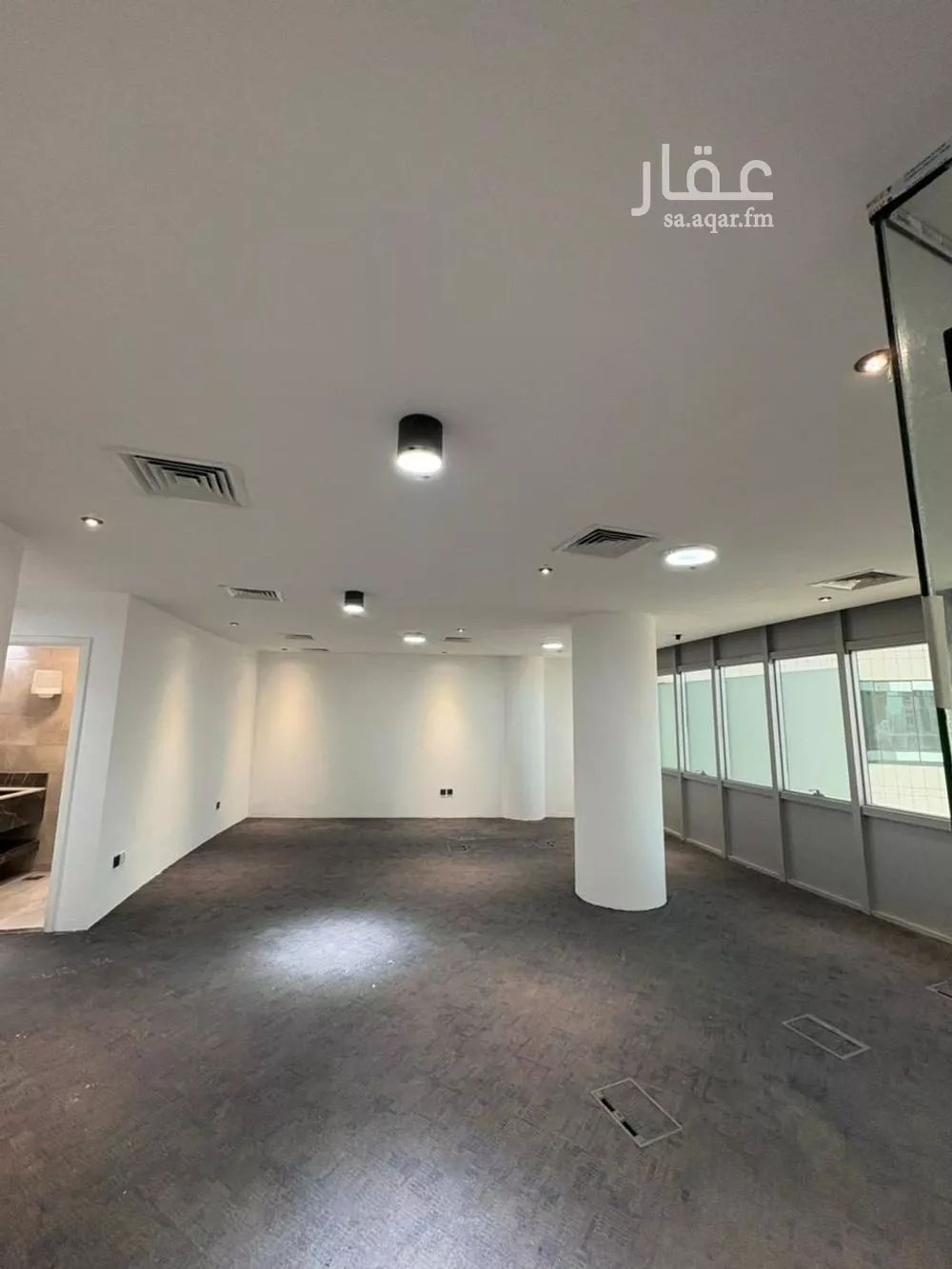 98 sqm office in Al Olaya 5