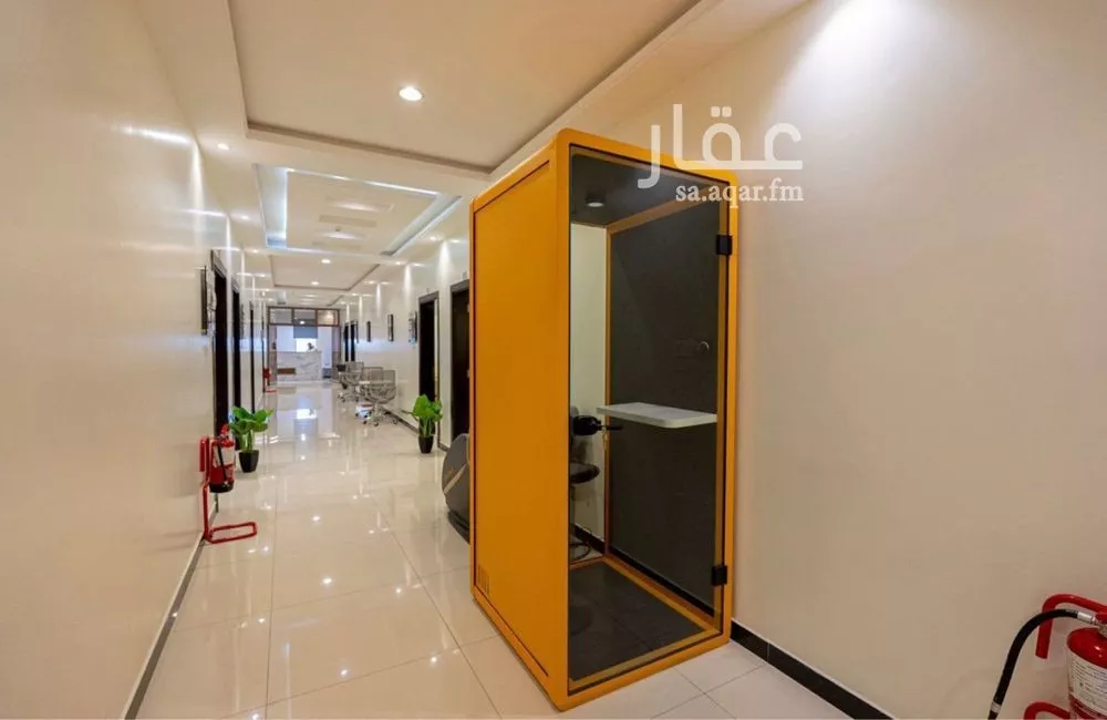 884 sqm office in Al Aridh 3