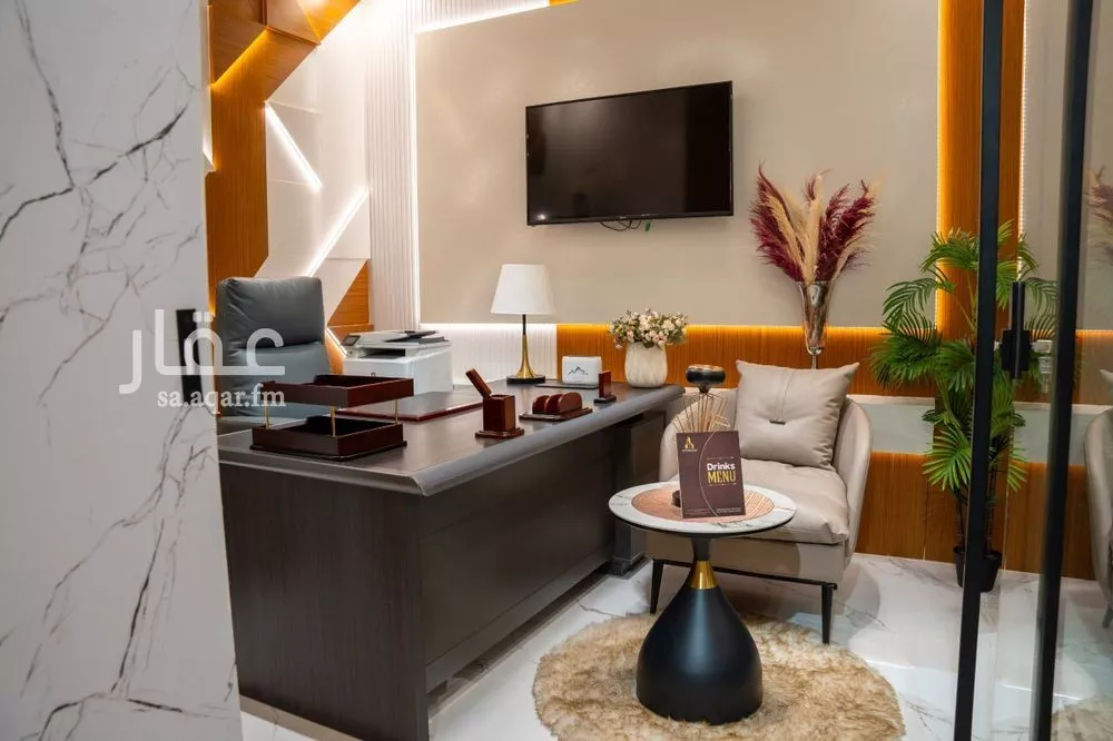 64 sqm office in Al Olaya 14
