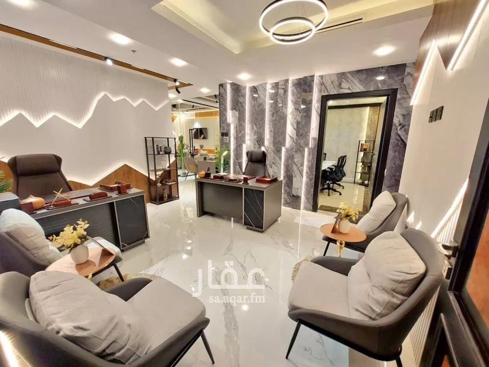 64 sqm office in Al Olaya 5