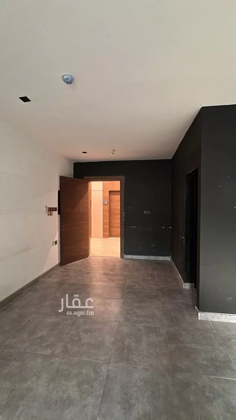 1560 sqm office in Al Yasmin 2