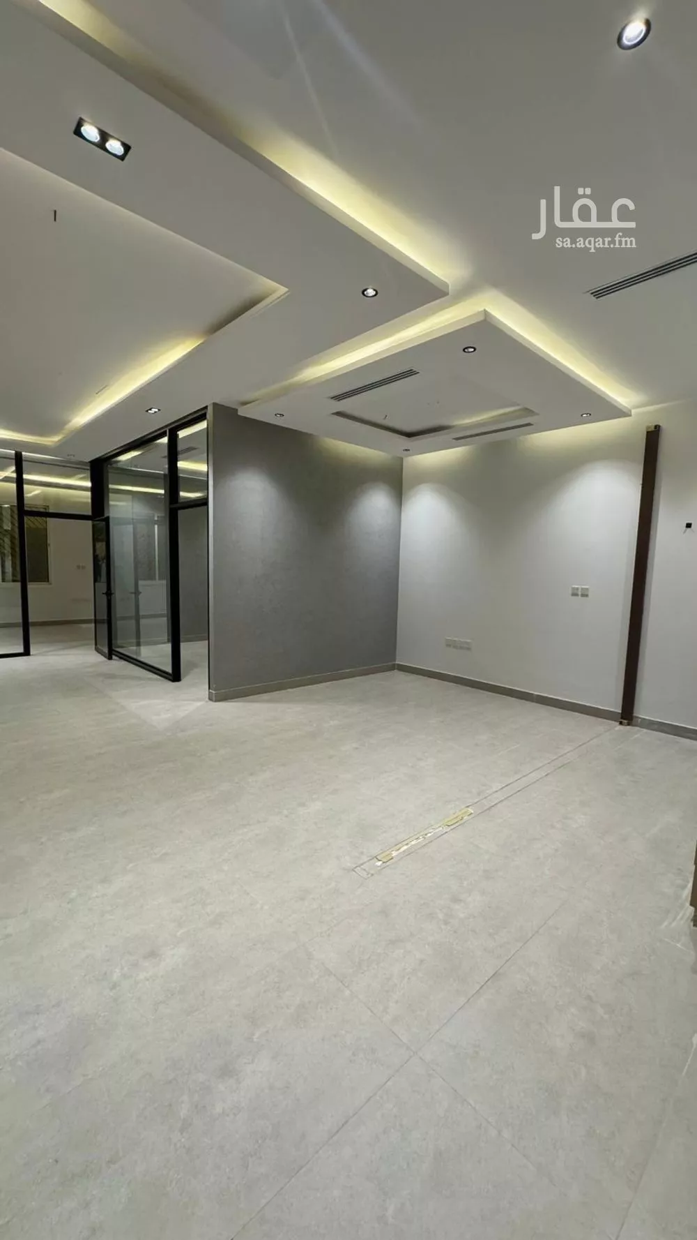 1560 sqm office in Al Yasmin 6