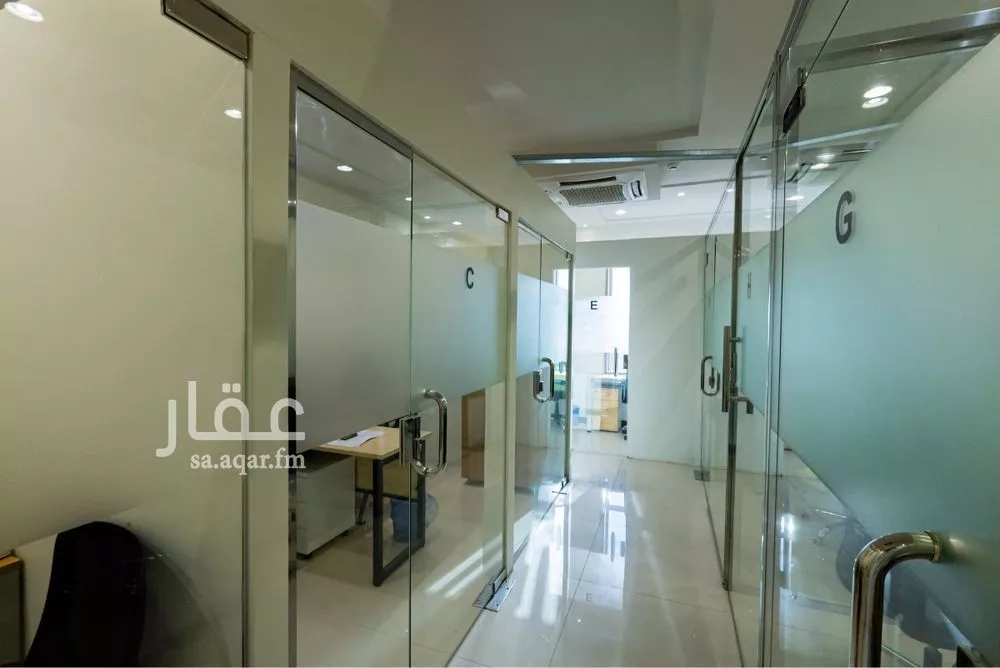 884 sqm office in Al Aridh 3