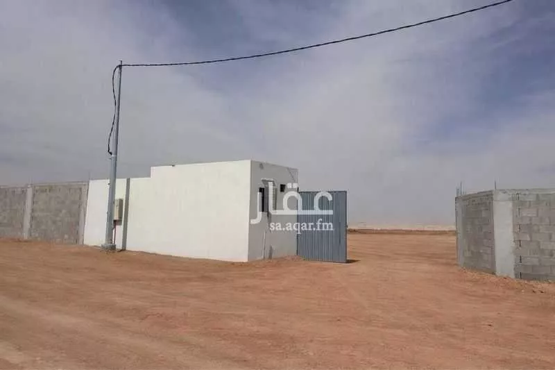 50040 sqm land in Umm Al Shaal 3