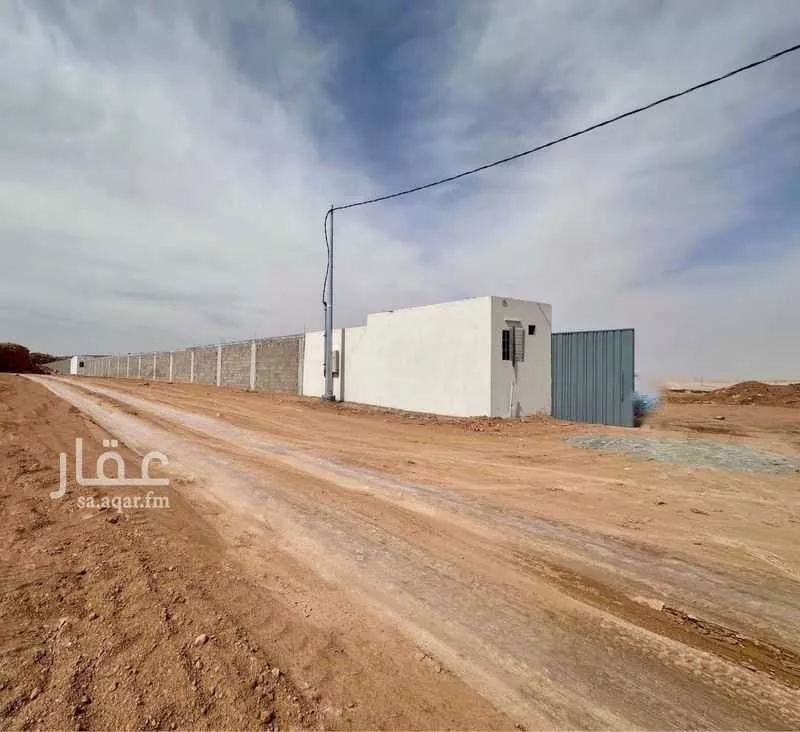 50040 sqm land in Umm Al Shaal 5