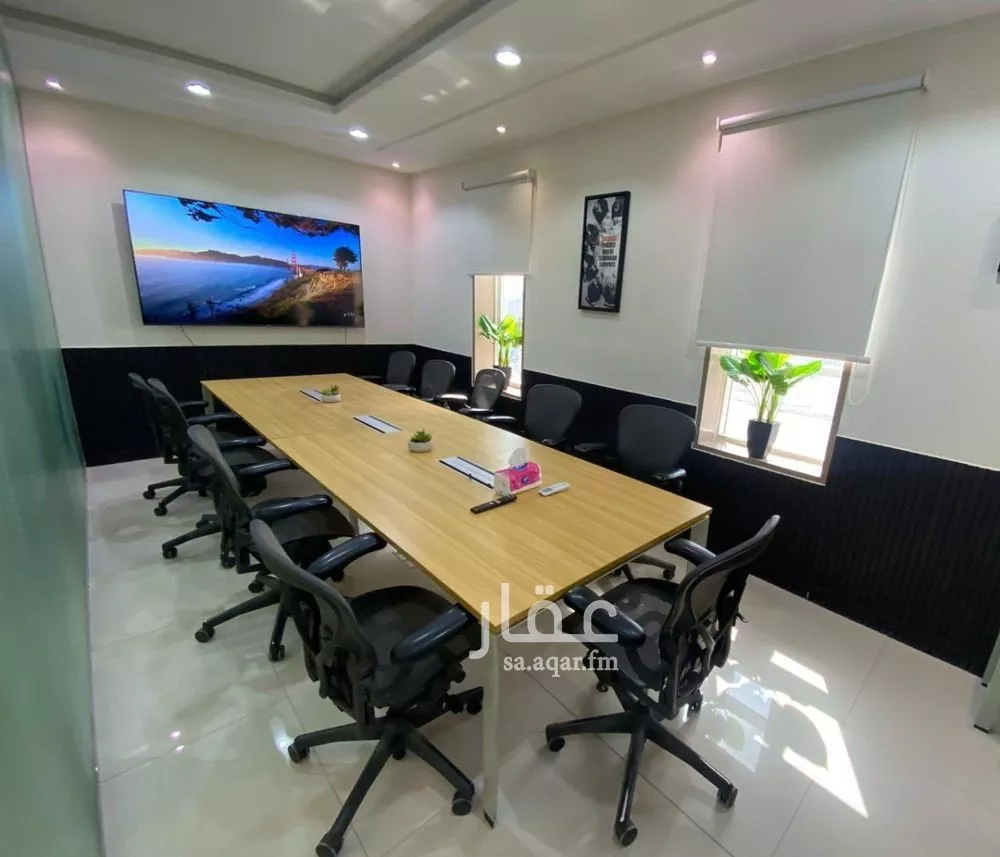 884 sqm office in Al Aridh 8