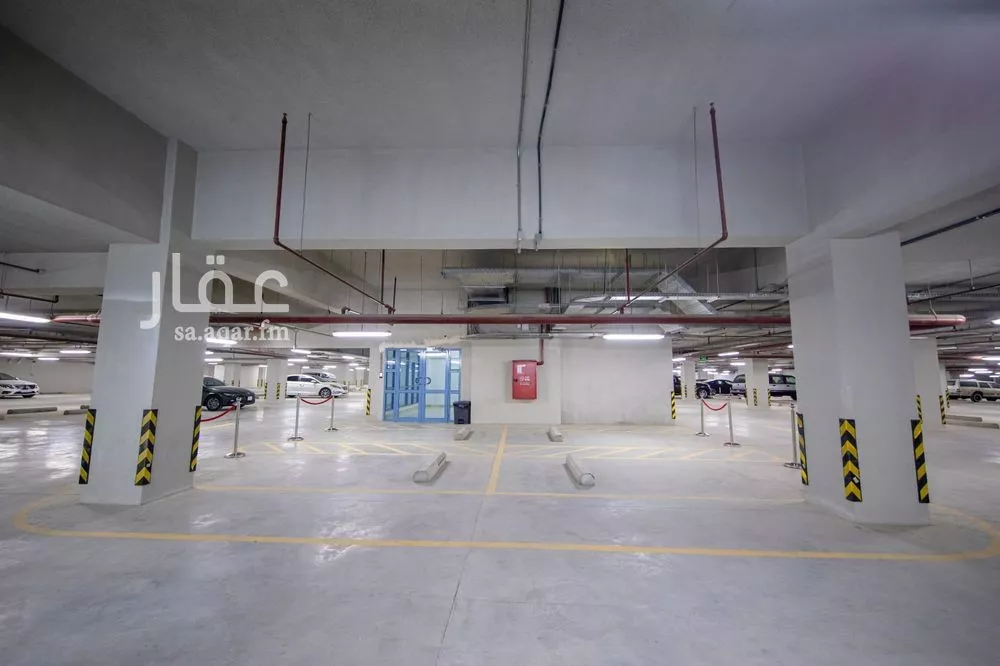 9000 sqm office in As Suwaidi 15