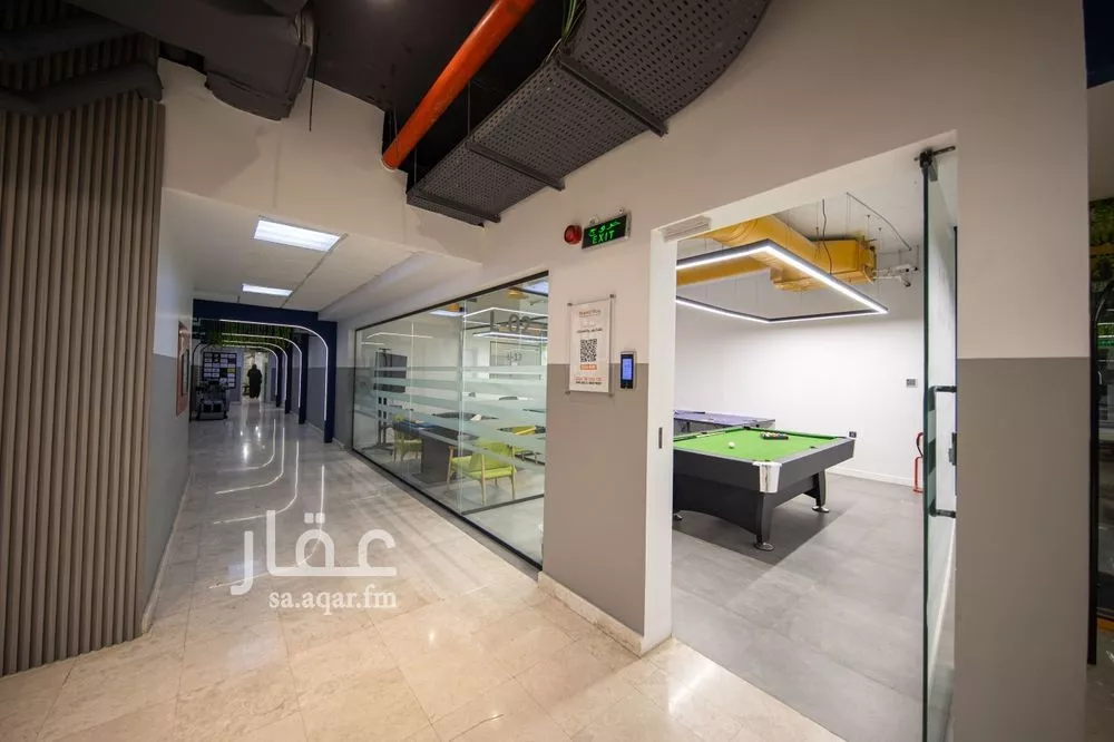 9000 sqm office in As Suwaidi 5