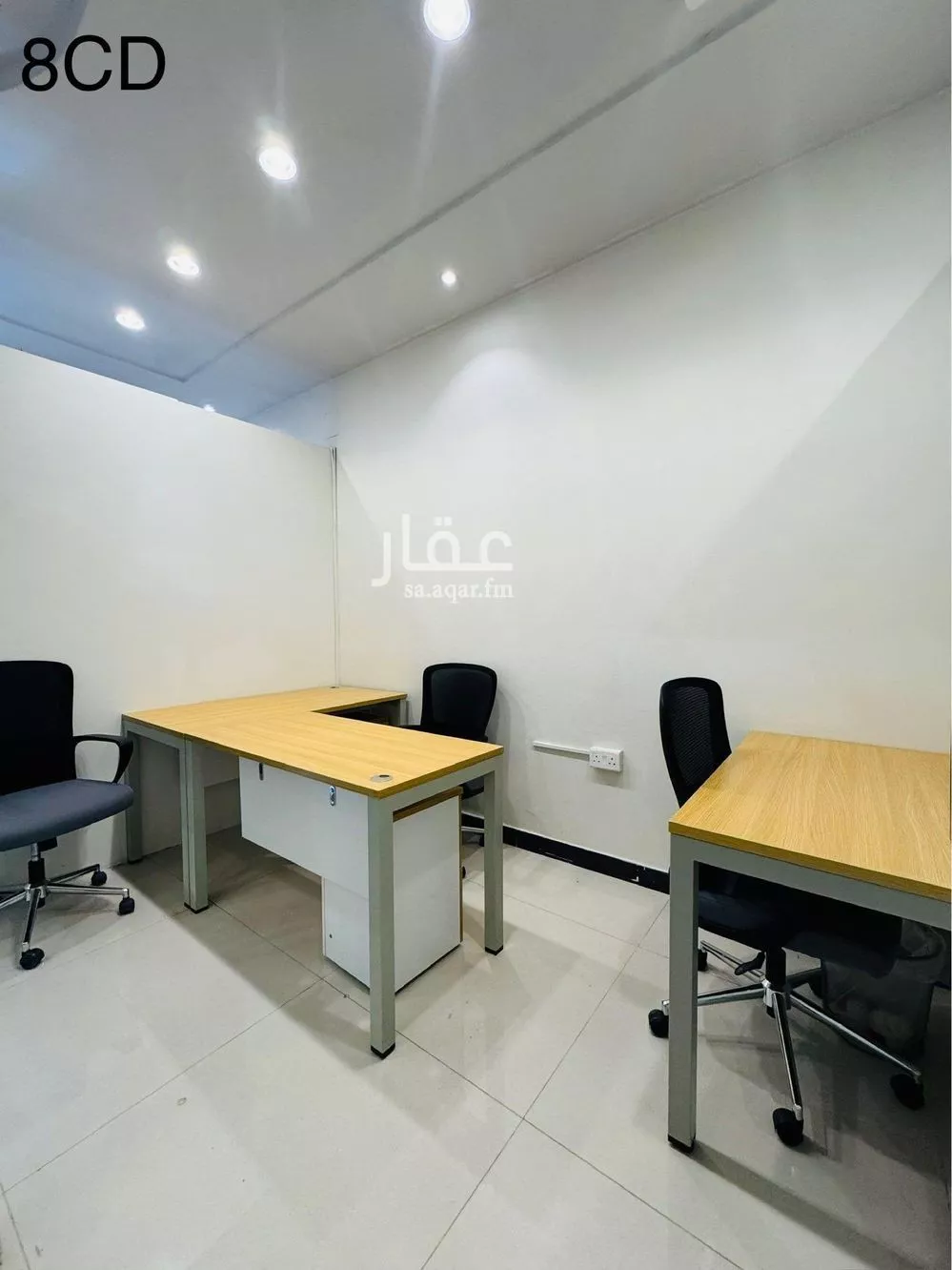 مكتب 884 م² في العارض 7