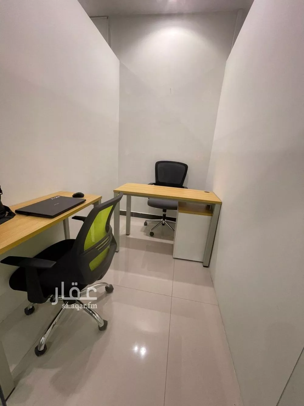 مكتب 884 م² في العارض 8