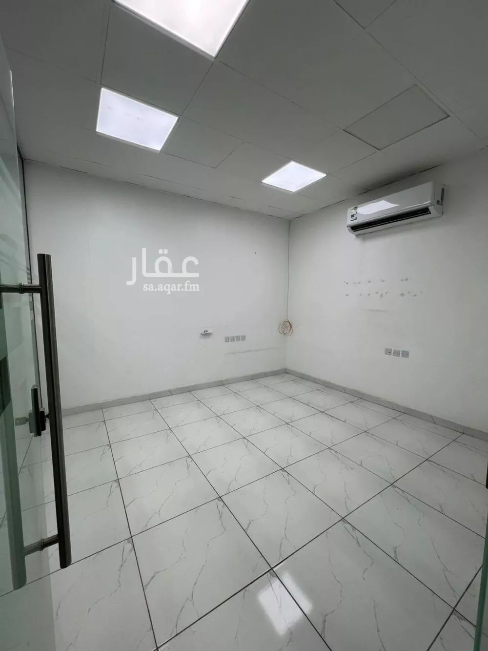 120 sqm office in Al Malaz 8