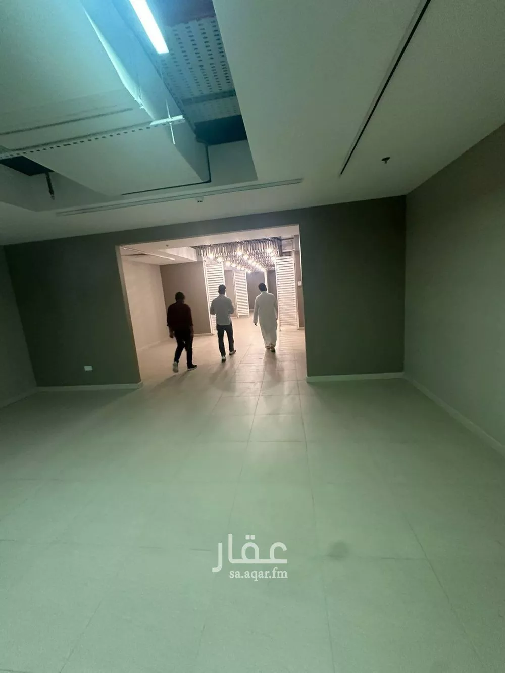 مكتب 300 م² في الياسمين 21