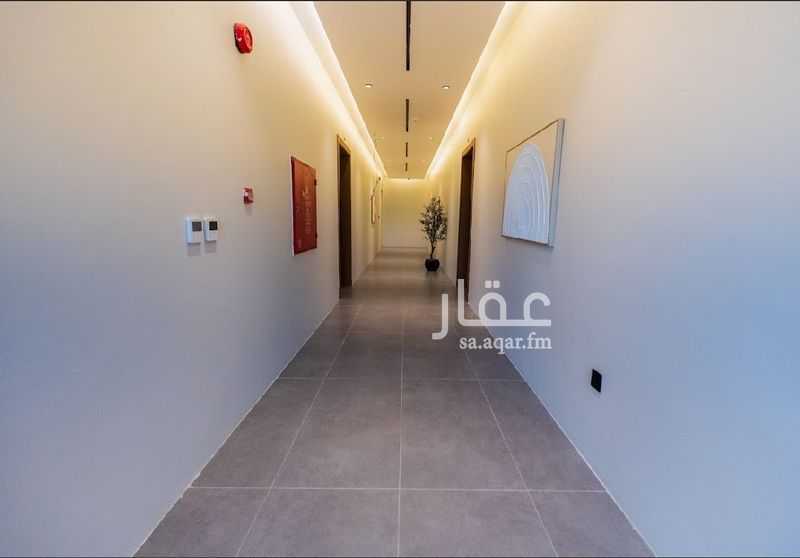 مكتب 900 م² في النرجس 10