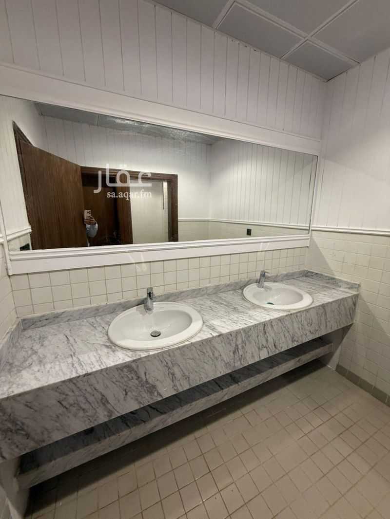 1 bedroom office in Al Wizarat, Riyadh 3