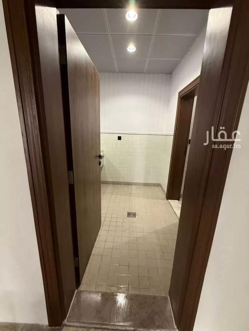 مكتب 154 م² في الوزارات 12