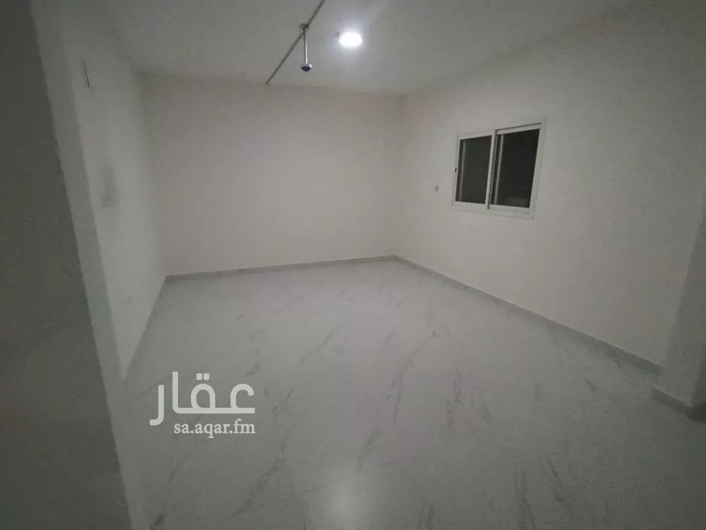 115 sqm office in Al Izdihar 5