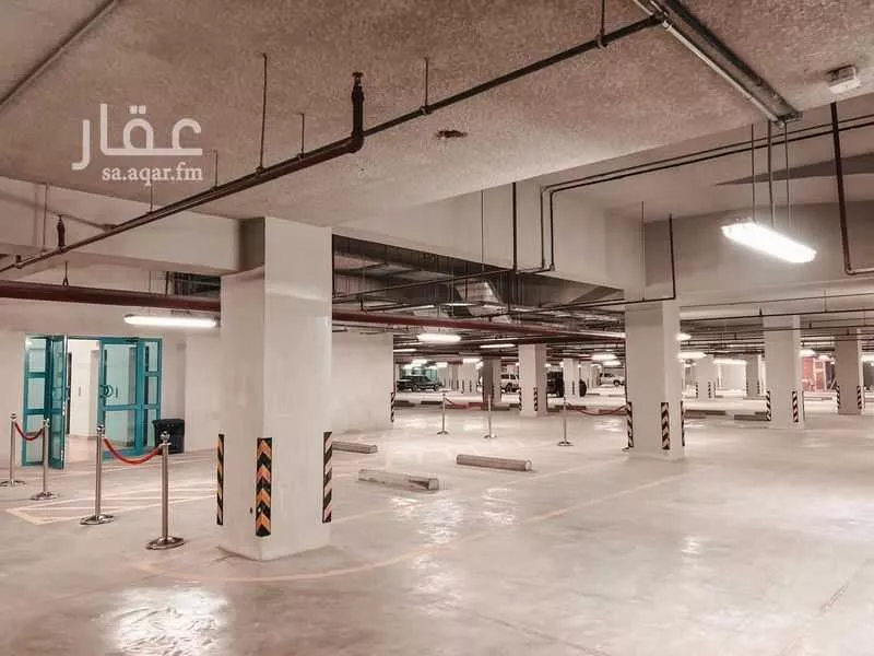 مكتب 5000 م² في الدريهمية 9