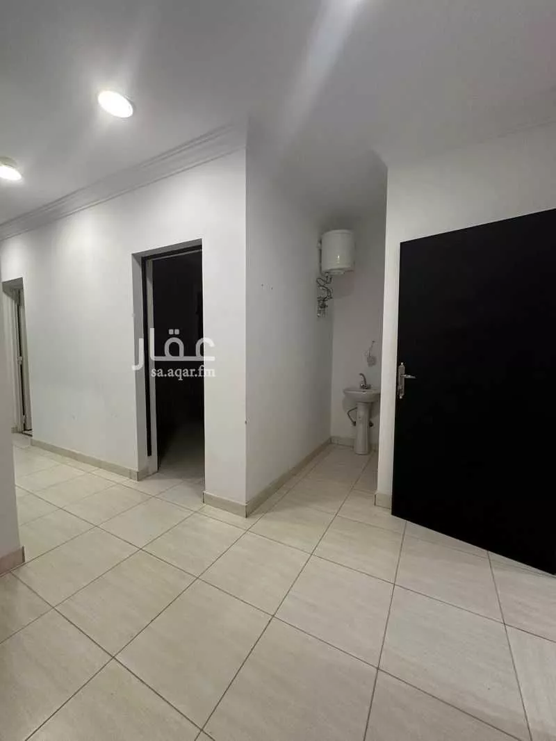 مكتب 72 م² في الحمراء 7