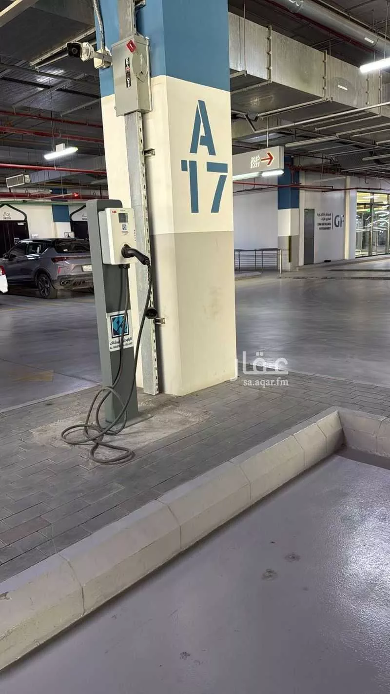 13600 sqm office in Al Rabwa 17