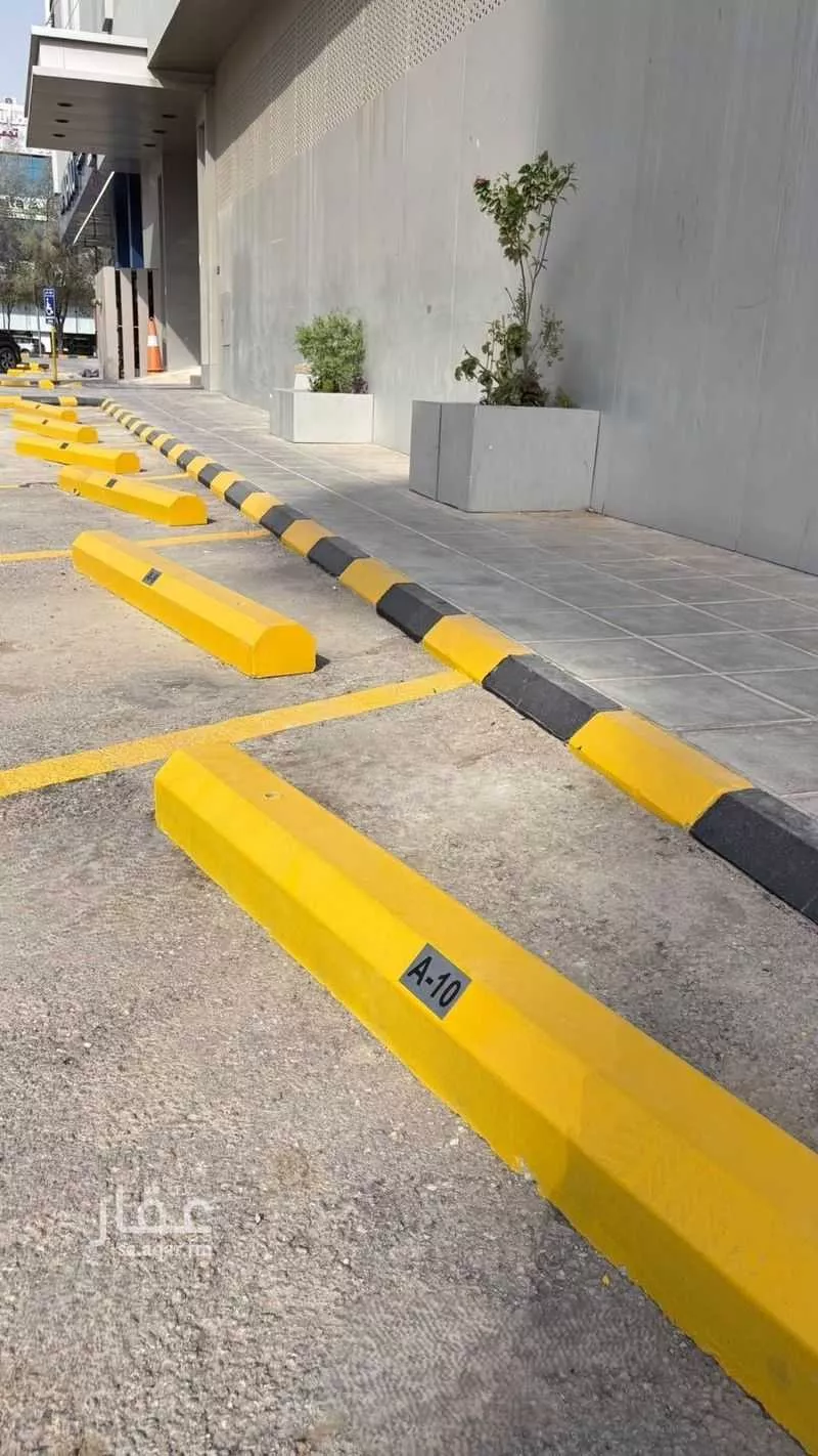 4 bedroom office in Al Mathar Ash Shamali, Riyadh 3
