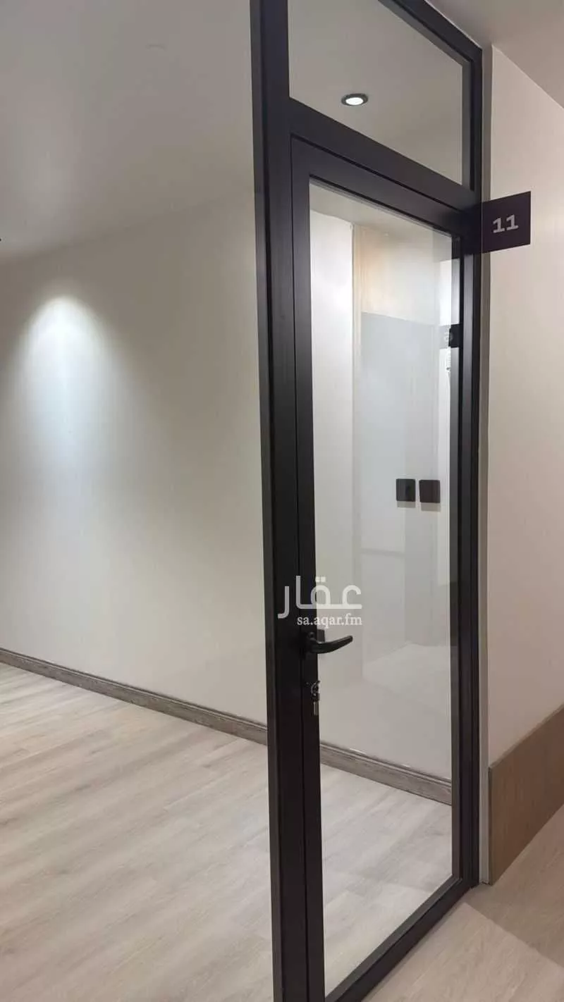 مكتب 174 م² في الياسمين 8