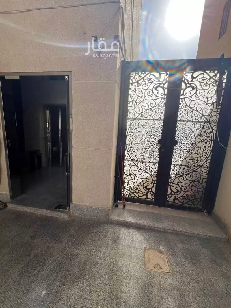 33 bedroom office in Dhahrat Laban, Riyadh 10