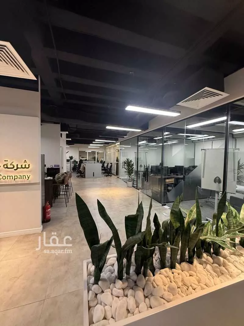 240 sqm office in Al Olaya 4
