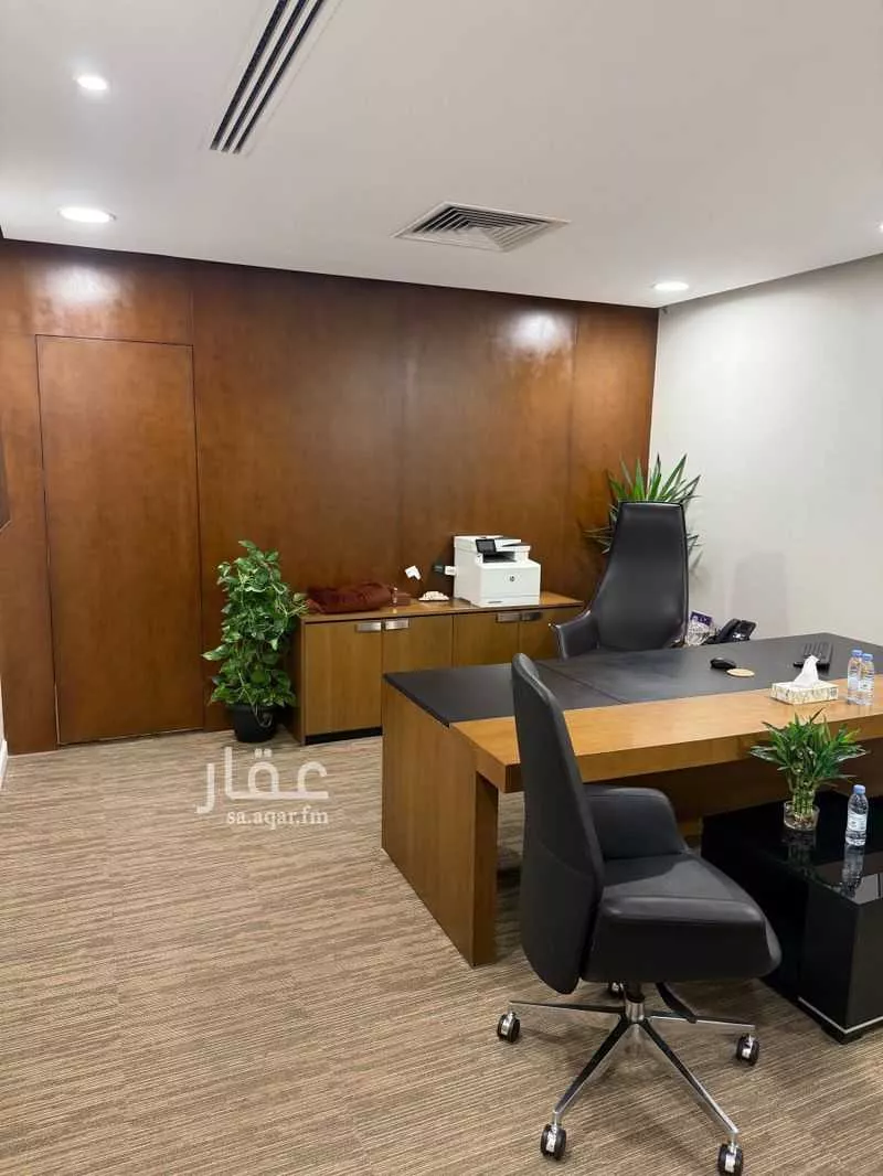240 sqm office in Al Olaya 9