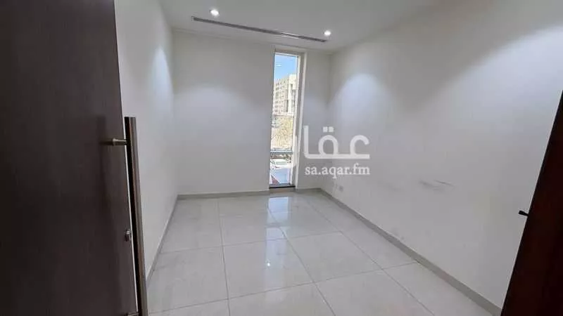 مكتب 190 م² في العليا 3