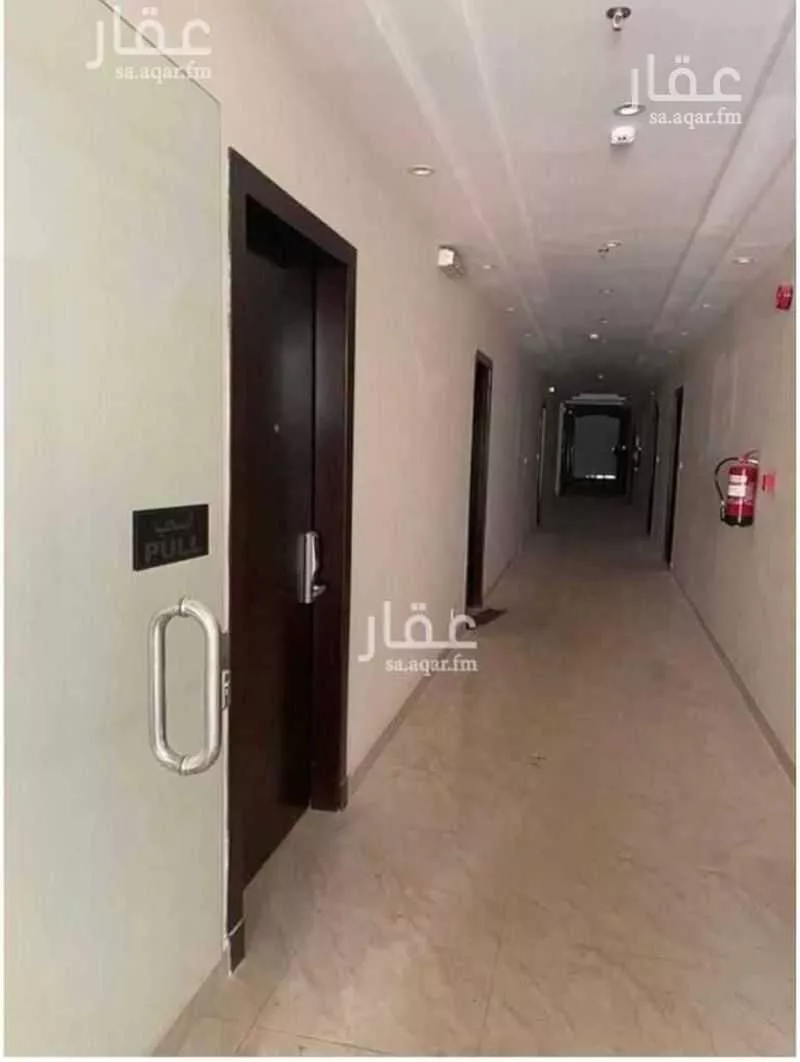 مكتب 840 م² في الياسمين 2