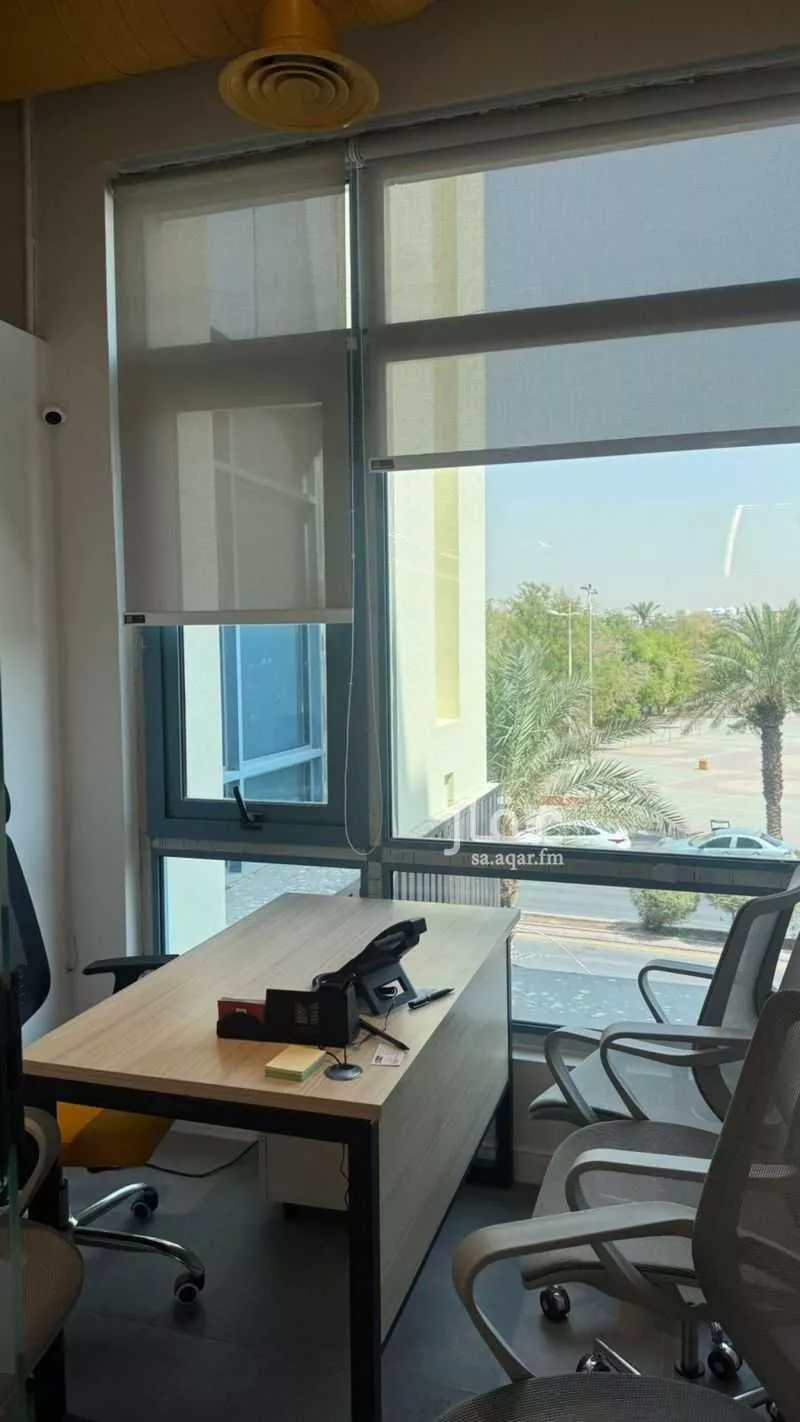 800 sqm office in Al Aridh 15