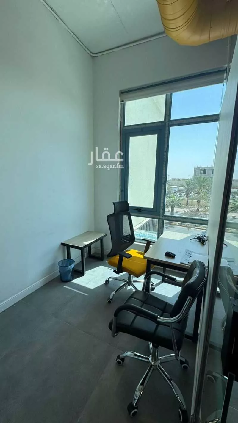 800 sqm office in Al Aridh 16