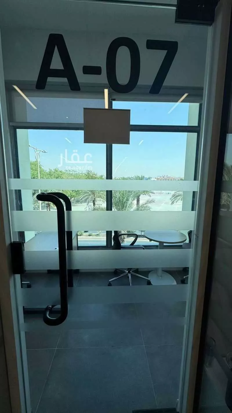 800 sqm office in Al Aridh 7