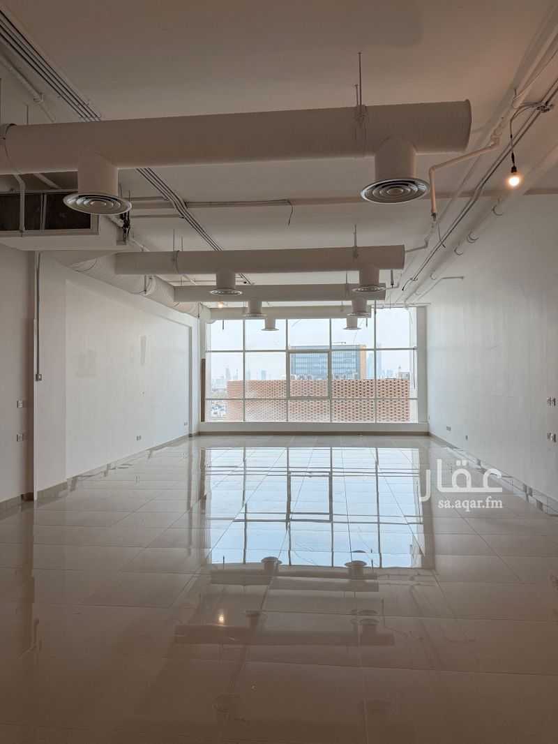 4 bedroom office in Al Wadi, Riyadh 7