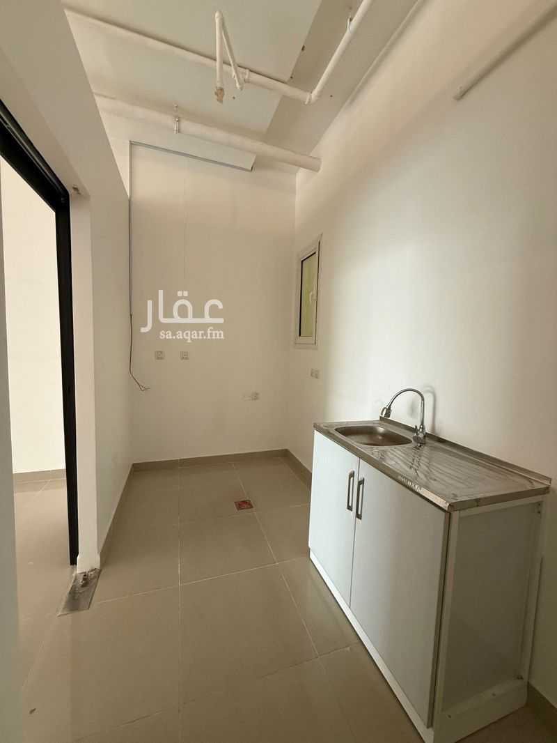 4 bedroom office in Al Wadi, Riyadh 6